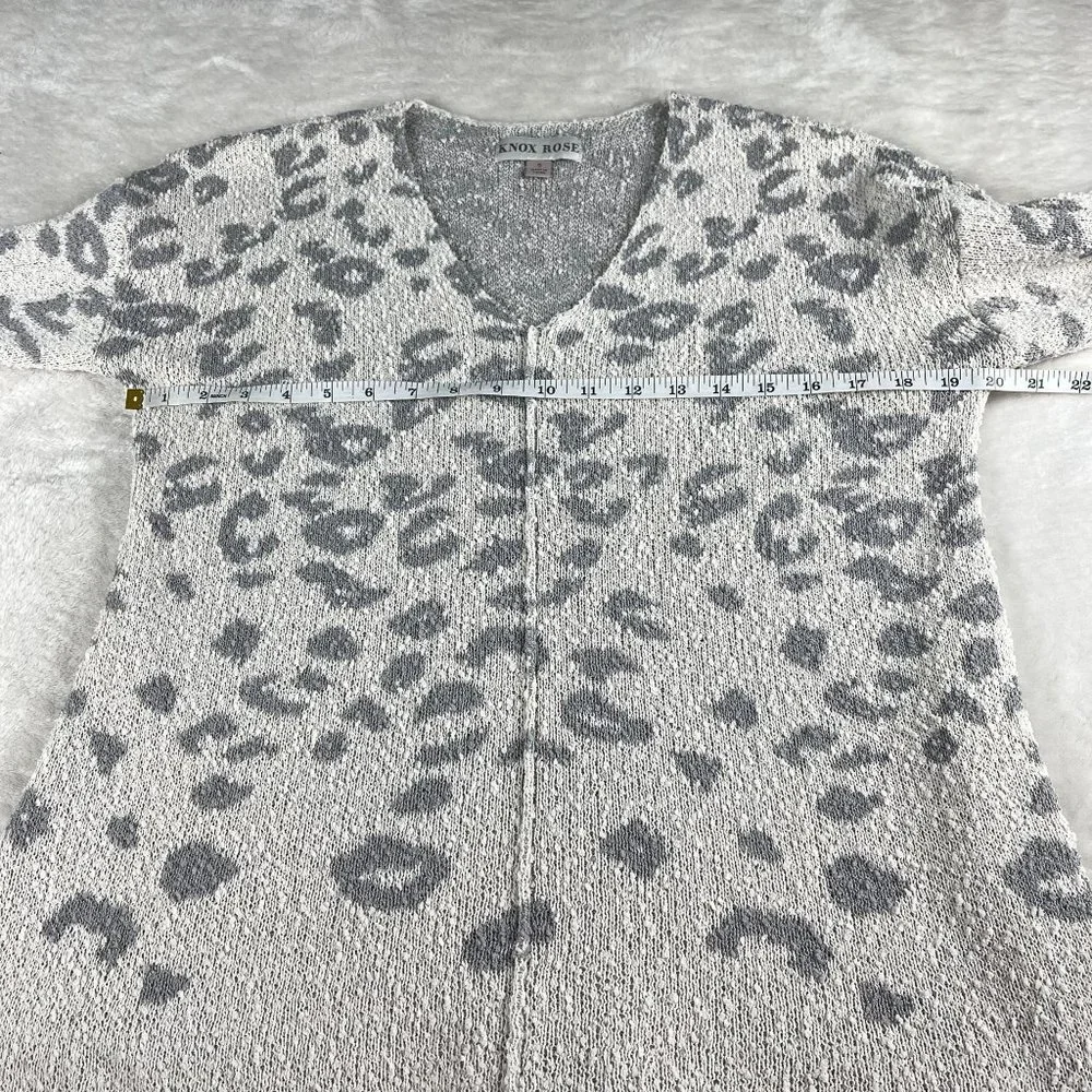 Knox Rose Leopard Print Knit Sweater Womens Size S Off White Gray V Neck Side Sp